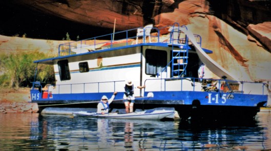 kayak-houseboat065